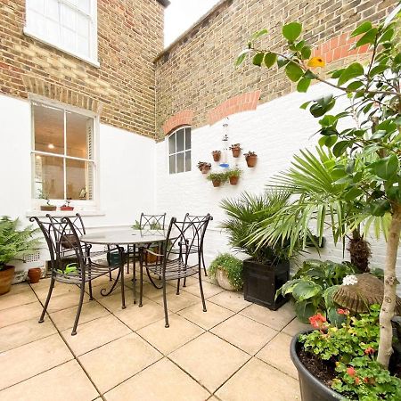 Pass The Keys Garden Apartment In Stockwell London Eksteriør billede