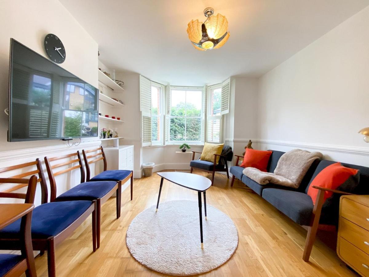 Pass The Keys Garden Apartment In Stockwell London Eksteriør billede