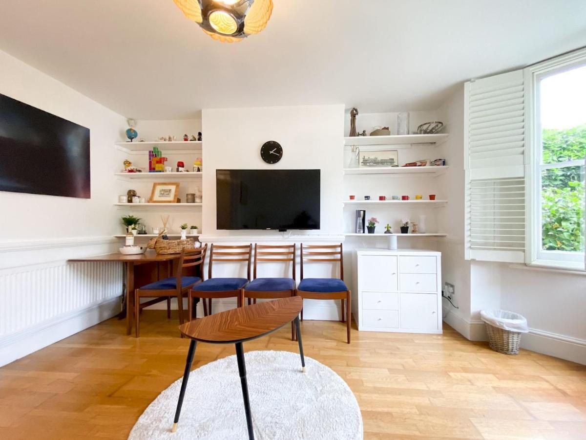Pass The Keys Garden Apartment In Stockwell London Eksteriør billede