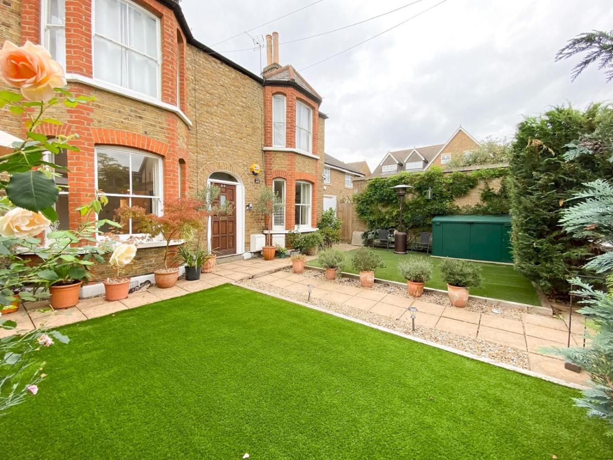 Pass The Keys Garden Apartment In Stockwell London Eksteriør billede