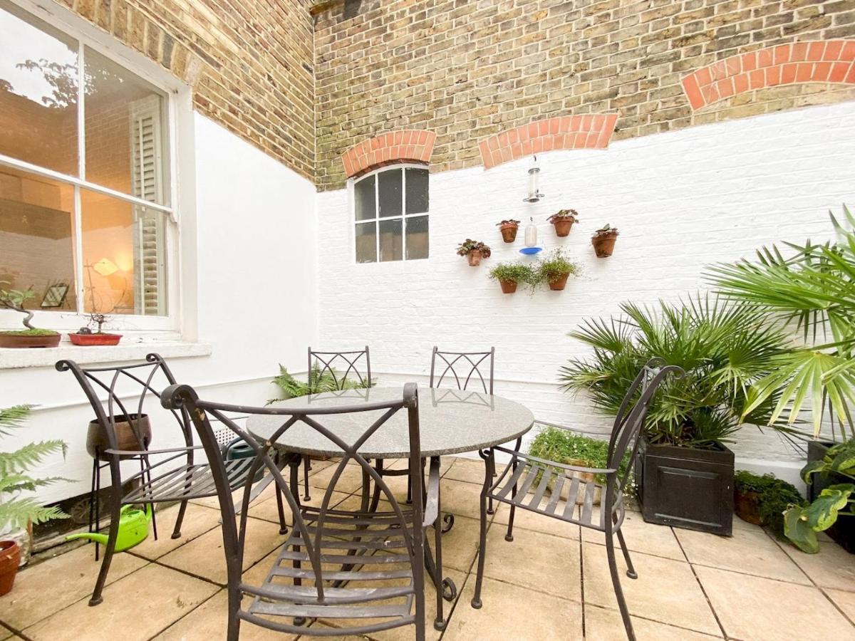 Pass The Keys Garden Apartment In Stockwell London Eksteriør billede